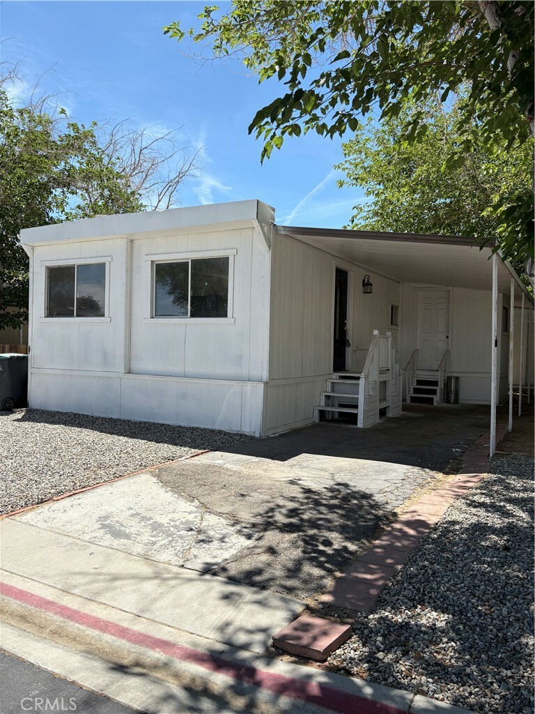 Property Photo: 3524 East Avenue R, #157 CA 93550