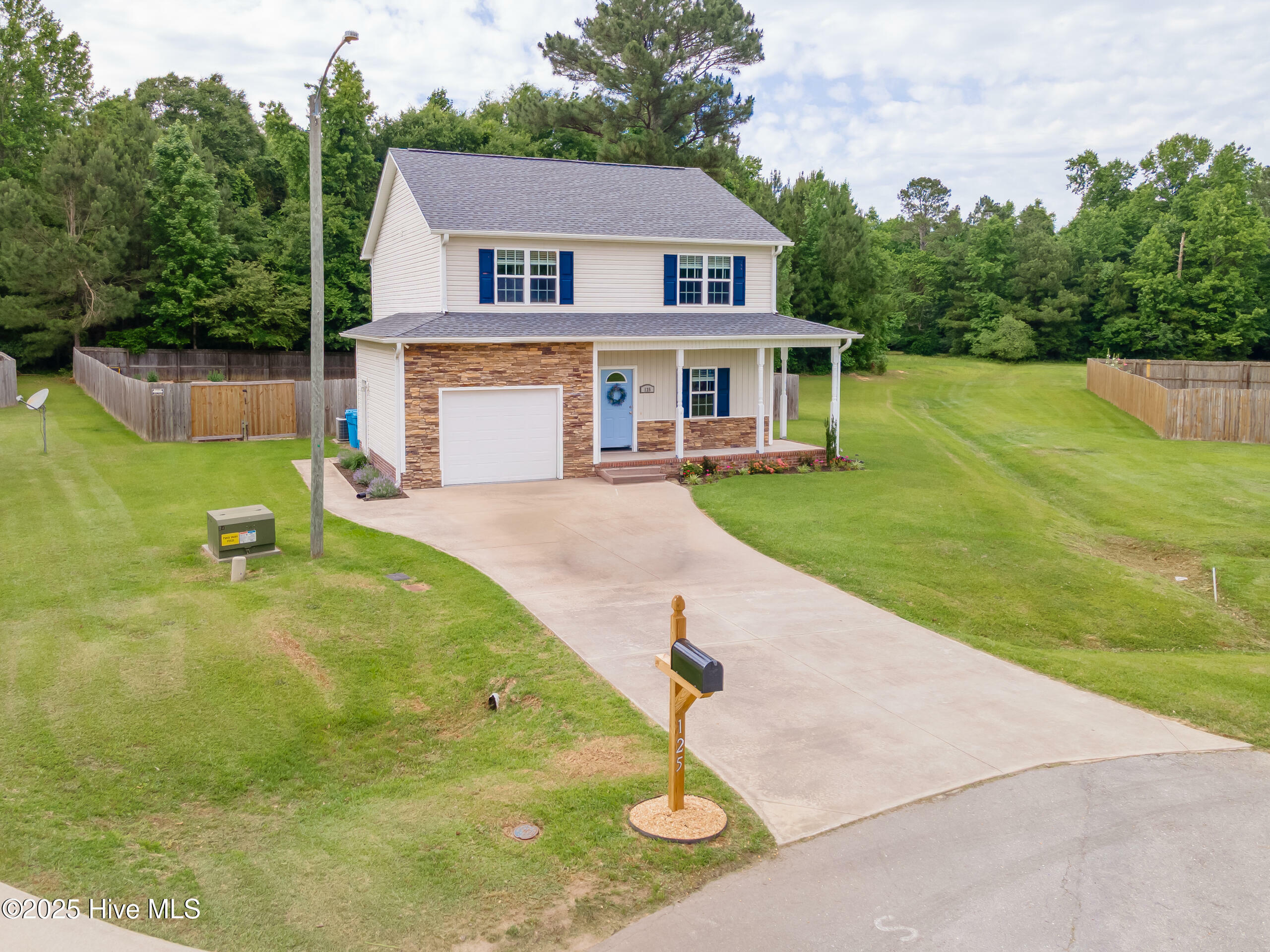 Property Photo: 125 Walnut Hills Drive NC 28574