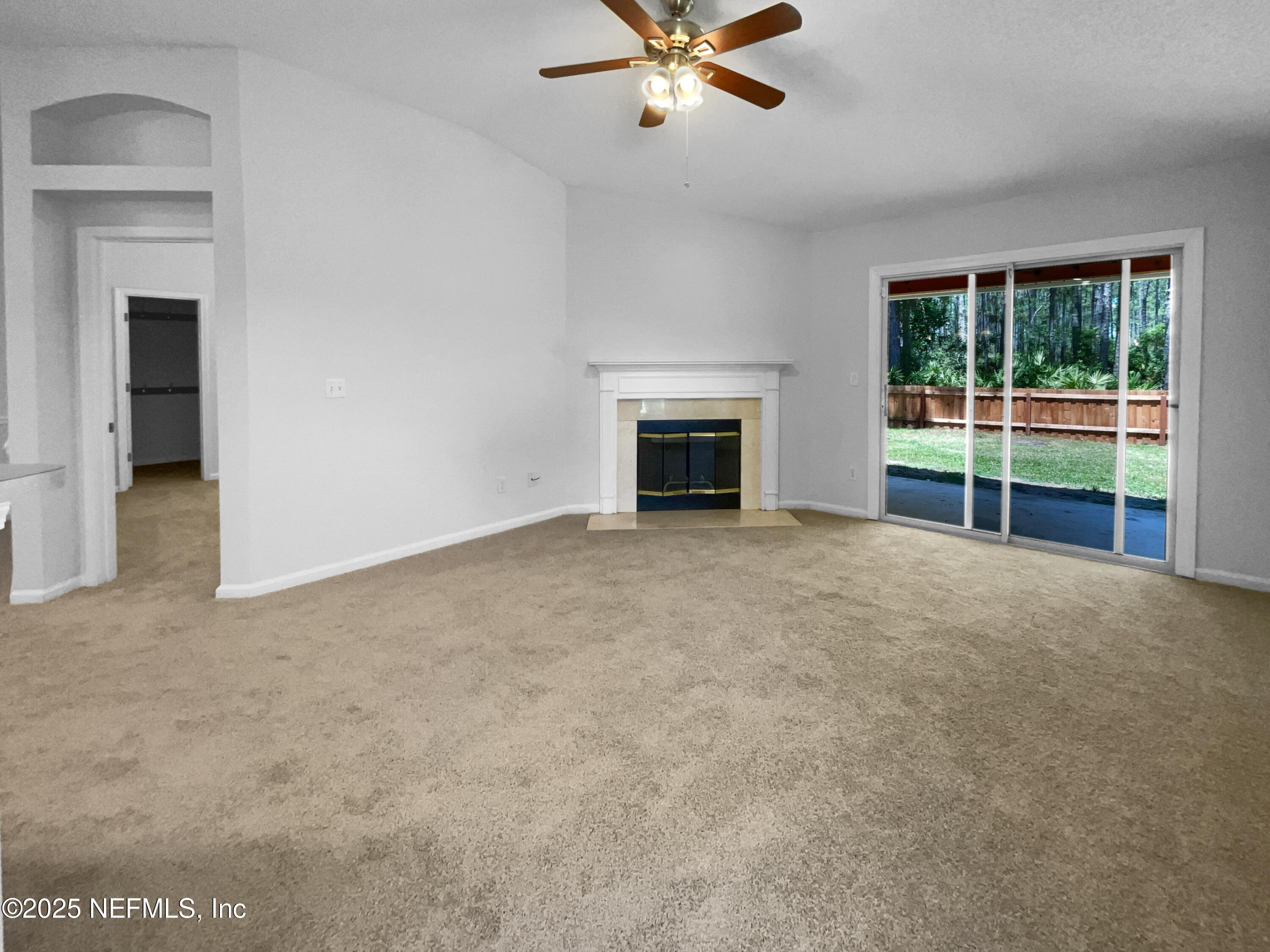 Property Photo: 8508 Staplehurst Drive W FL 32244