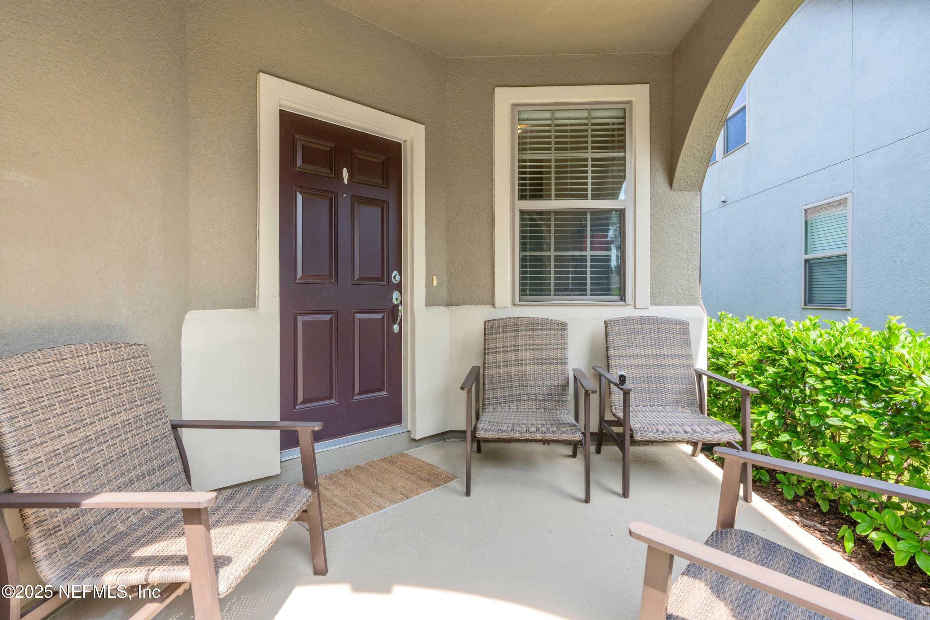 Property Photo: 80 Covered Creek Drive FL 32081