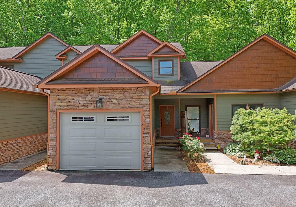 Property Photo: 130 Emory Circle Unit 5 IA 50512