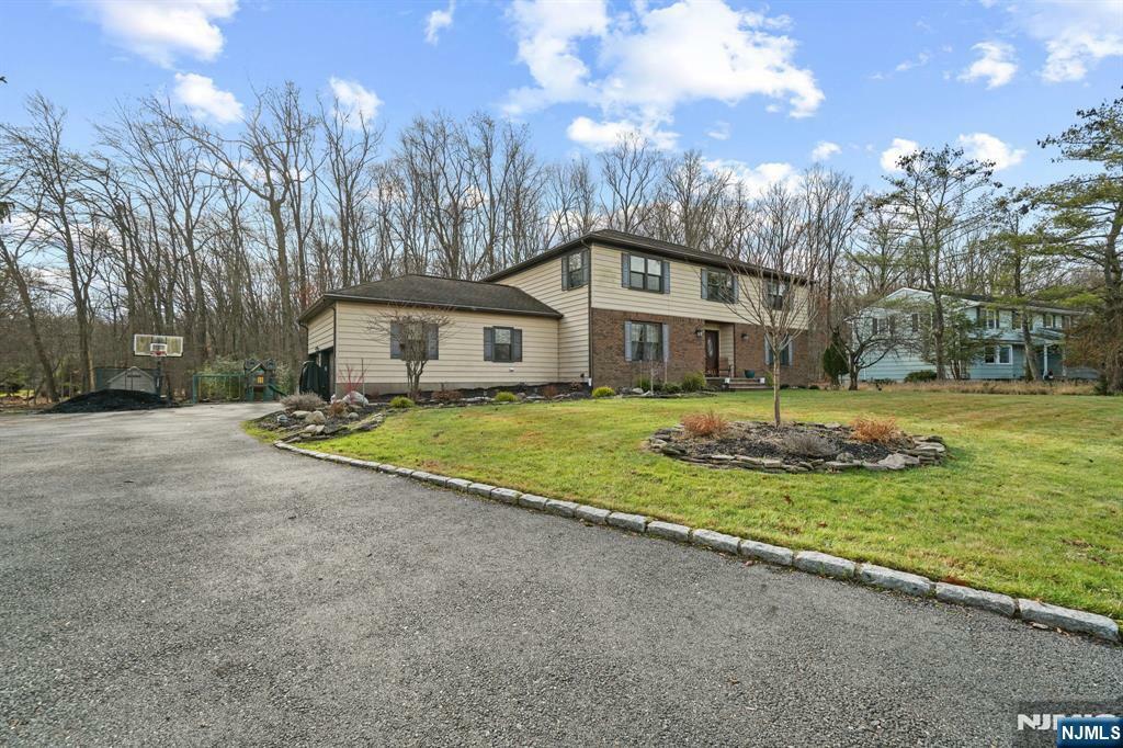 Property Photo: 72 Higgins Place NJ 07640