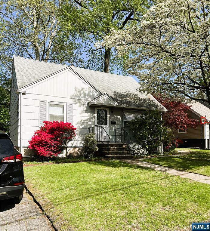 Property Photo:  219 Sanzari Place  NJ 07607 