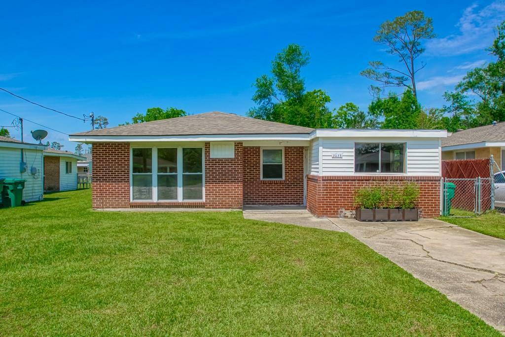 Property Photo: 3233 Duncan Street LA 70458