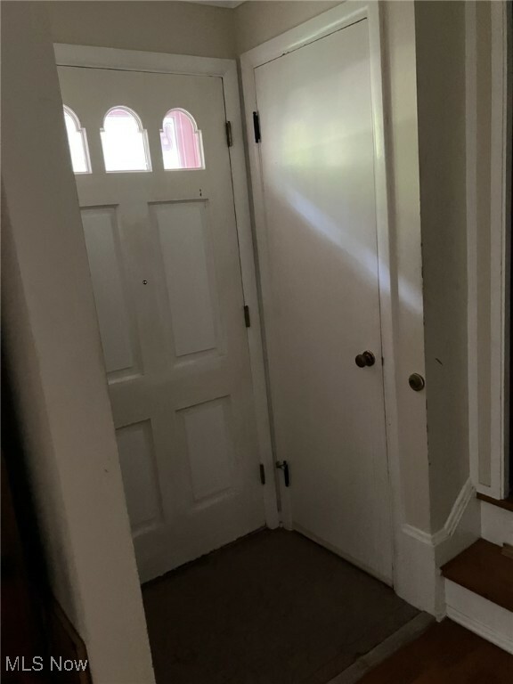 Property Photo:  1043 Allston Road  OH 44121 