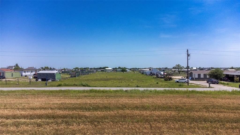 Property Photo: 4764 County Road 4102 TX 75142