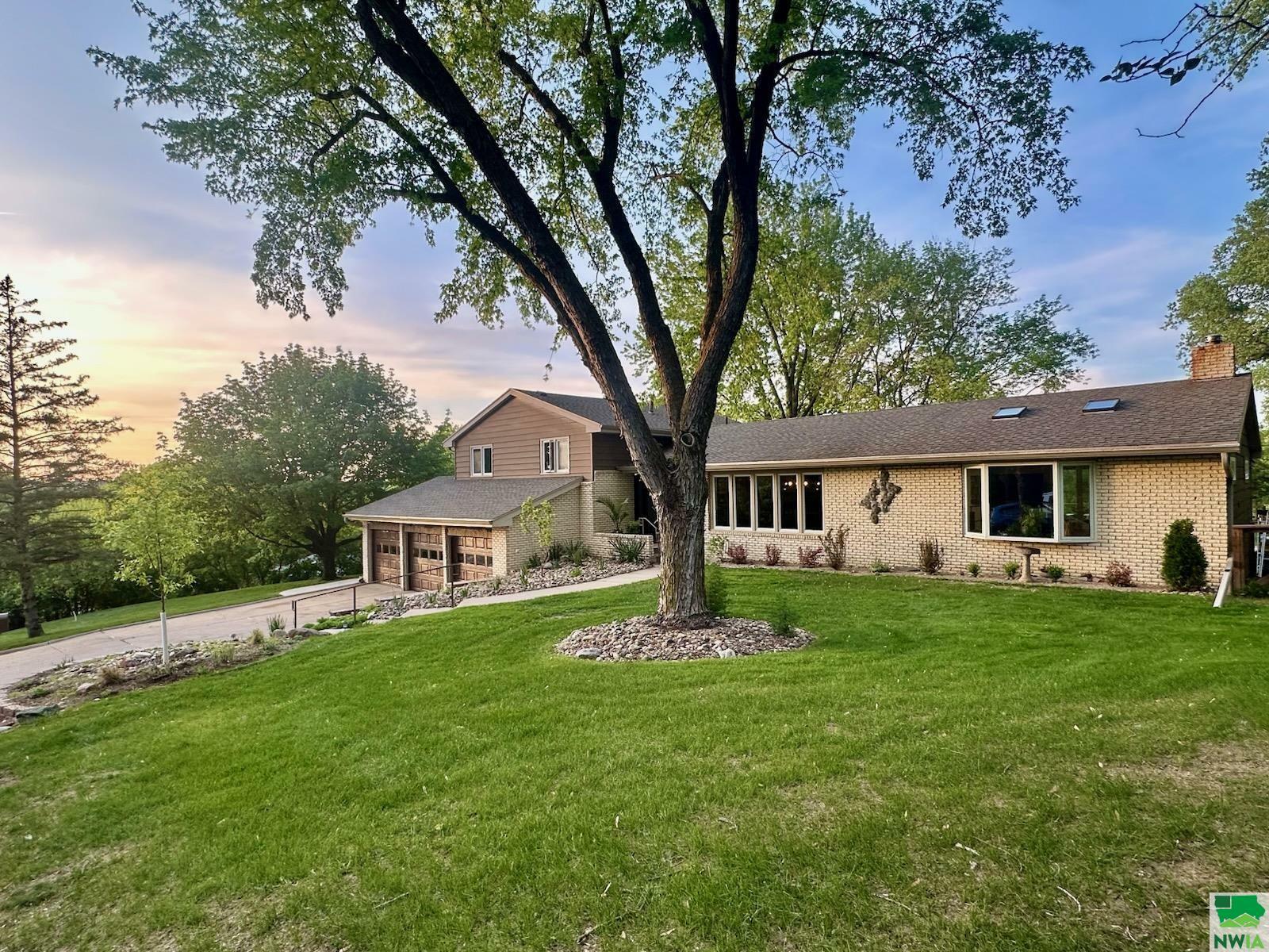 Property Photo: 4850 Skyline Drive IA 51104