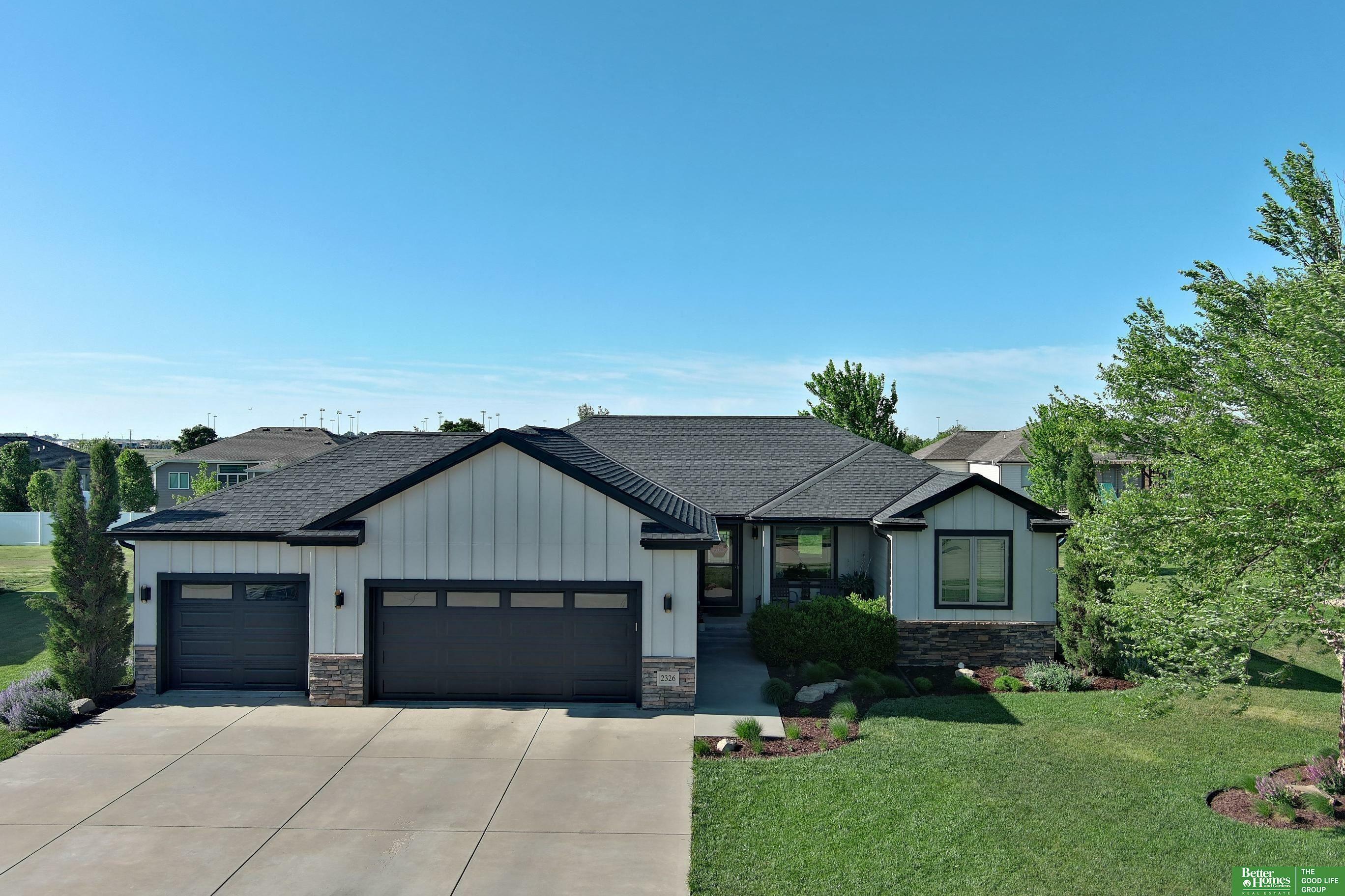 2326 E 16th Street  York NE 68467 photo