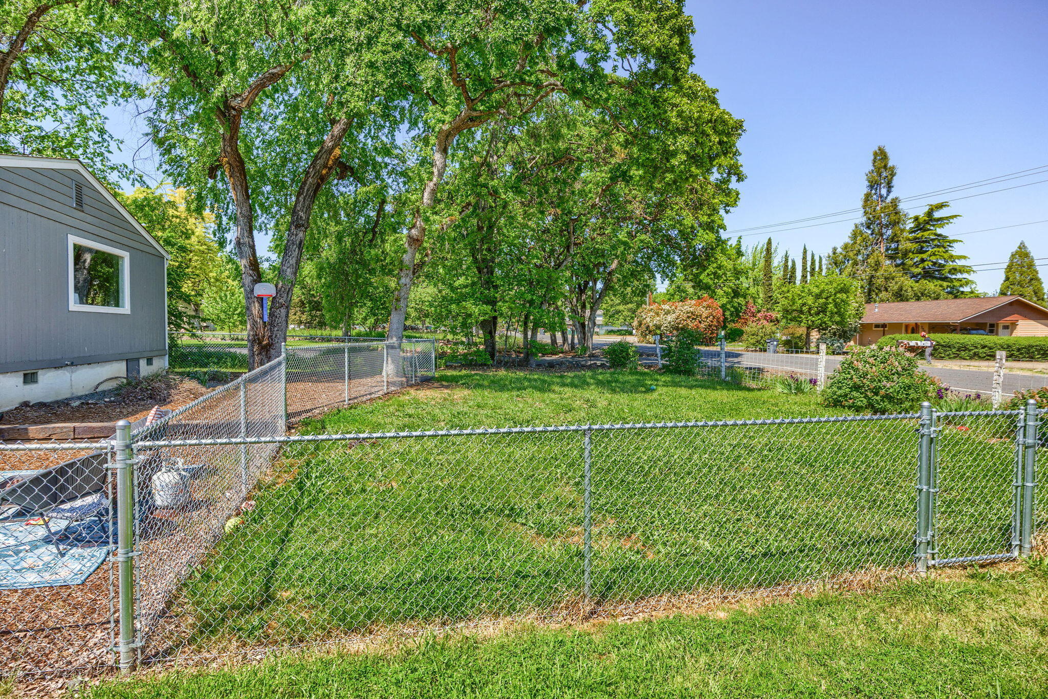 Property Photo: 225 Wilson Road OR 97502