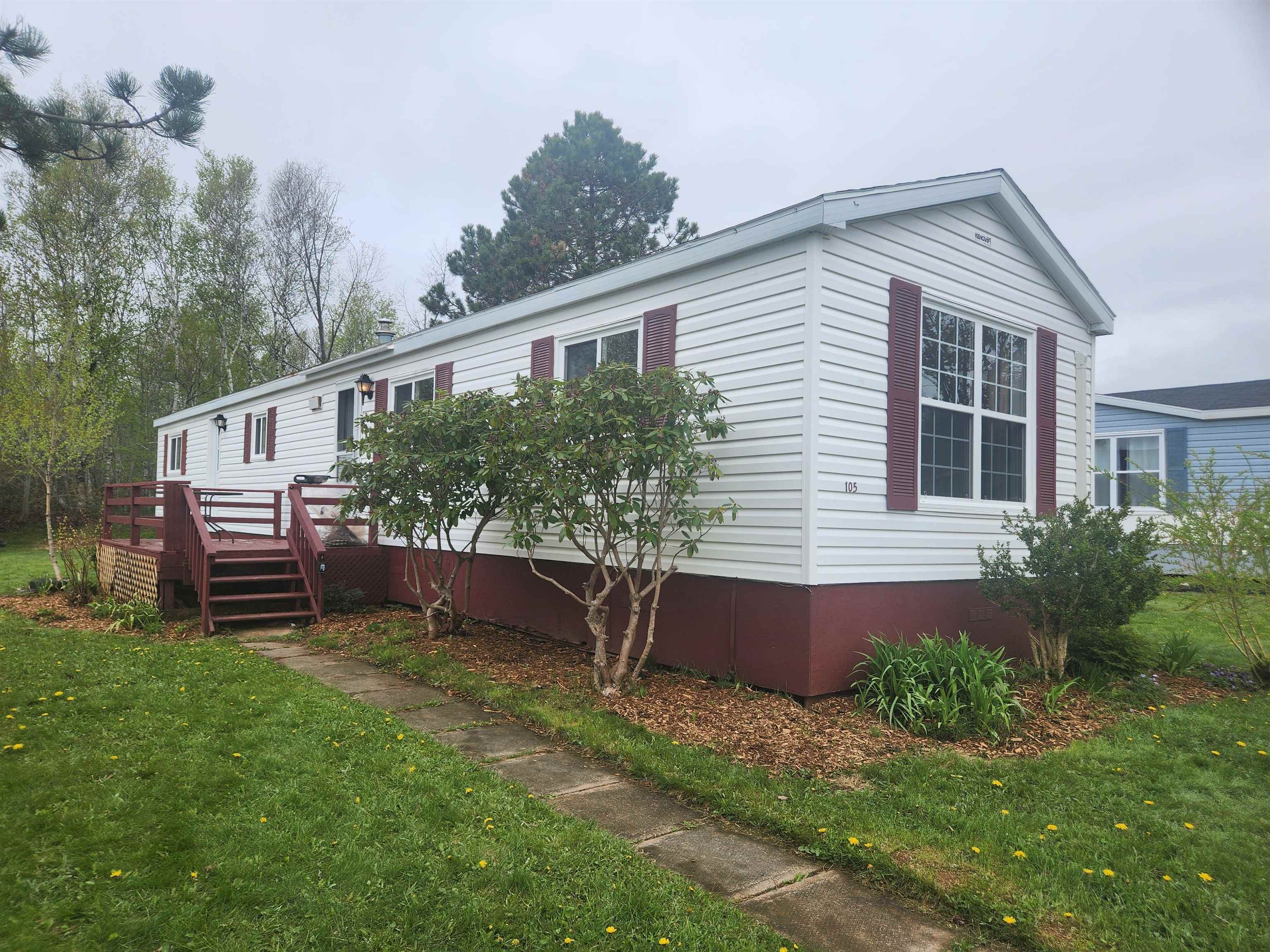Property Photo: 105 Mariner Drive PE C1C 1M2