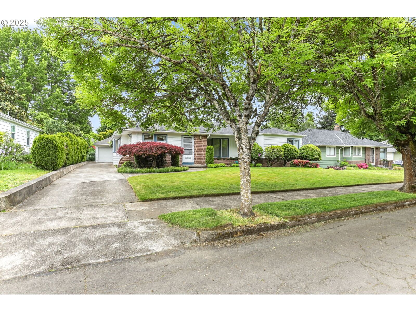 Property Photo: 3532 SE Insley St OR 97202