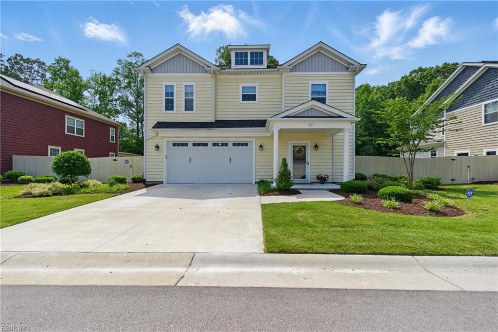 Property Photo: 605 Middleton Way VA 23322