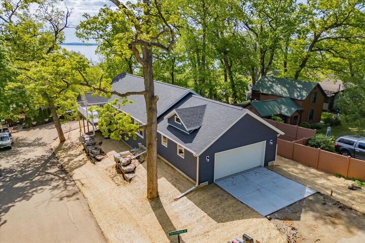 103 Lake Court  Edgerton WI 53534 photo
