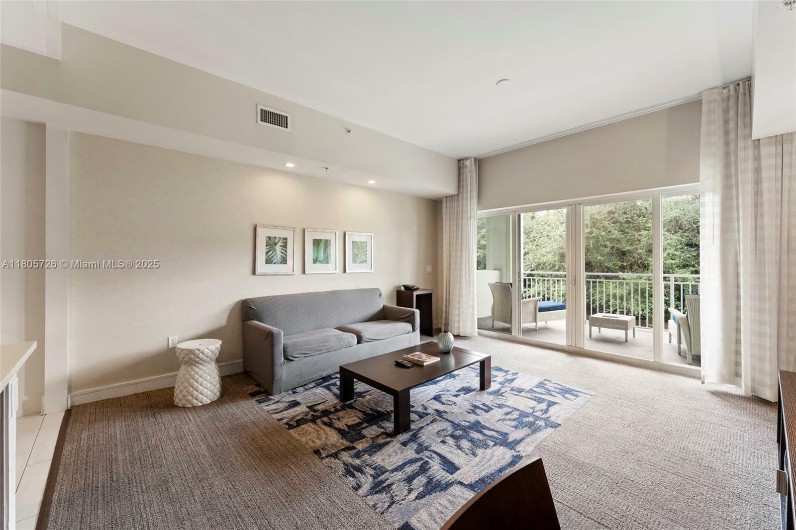 Property Photo: 5300 NW 87th Ave 1112 FL 33178