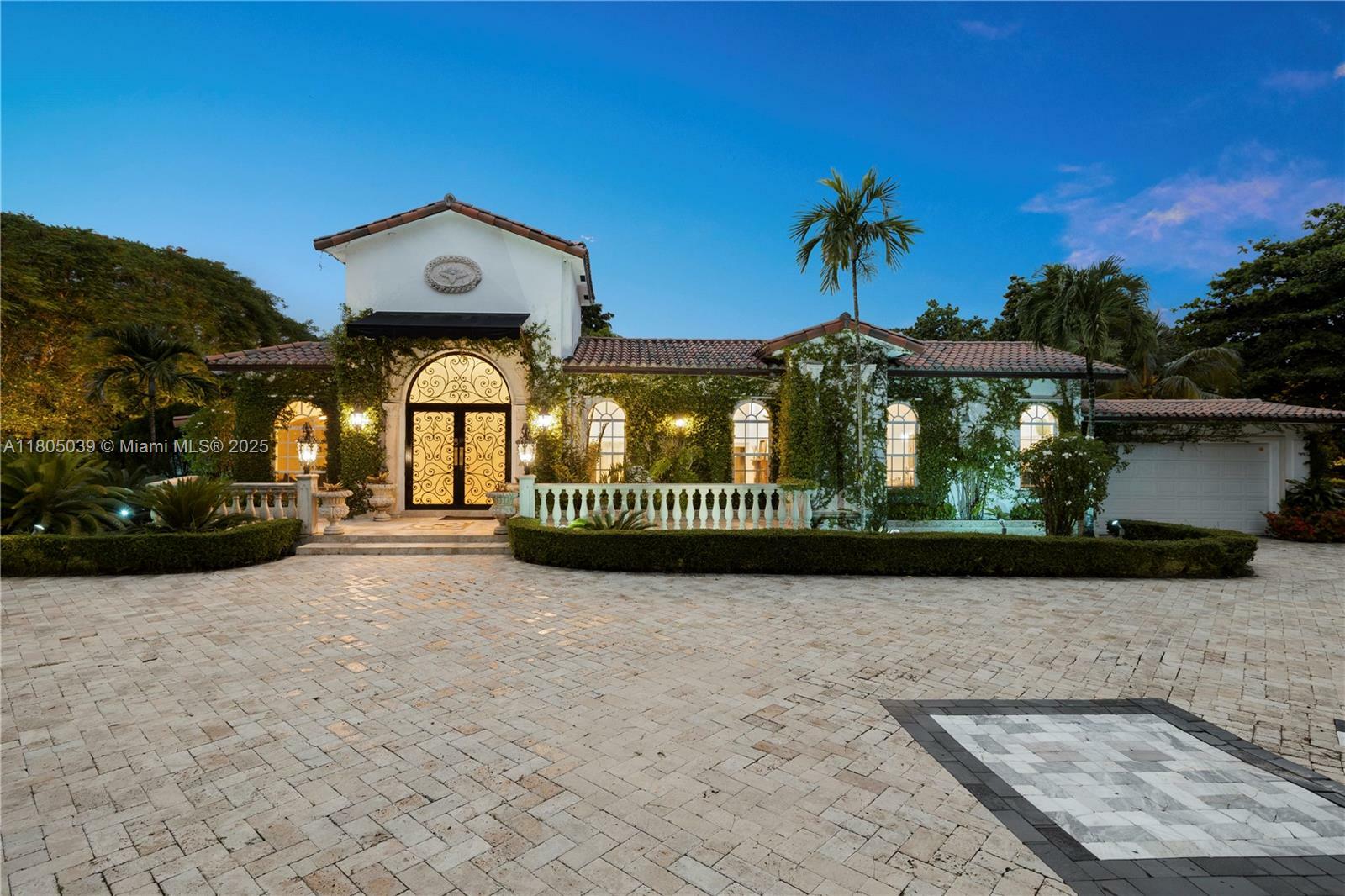 Property Photo: 12300 Old Cutler Rd FL 33156