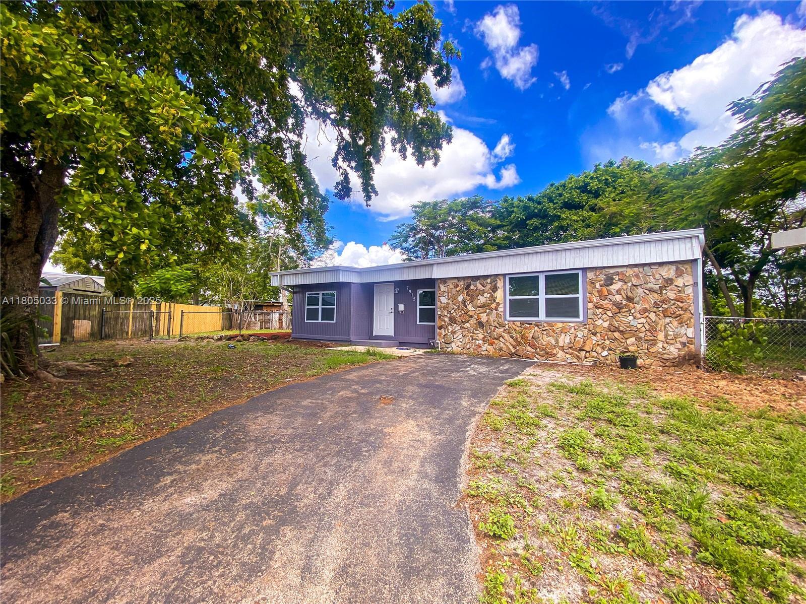 Property Photo:  7915 NW 73rd Ave  FL 33321 