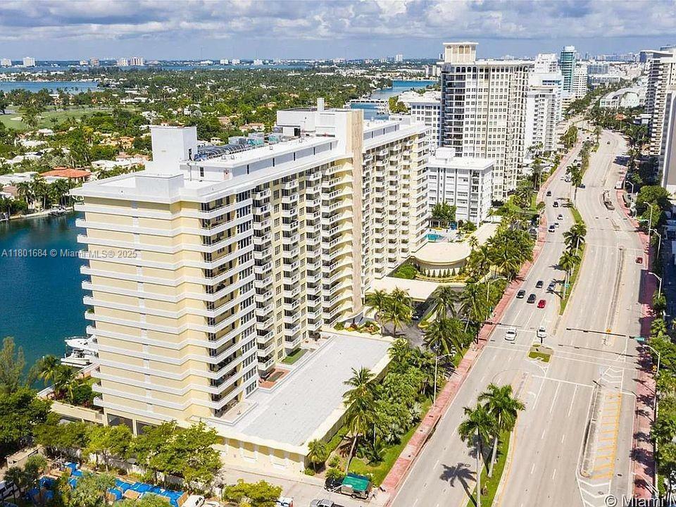 Property Photo:  5600 Collins Ave 14B  FL 33140 