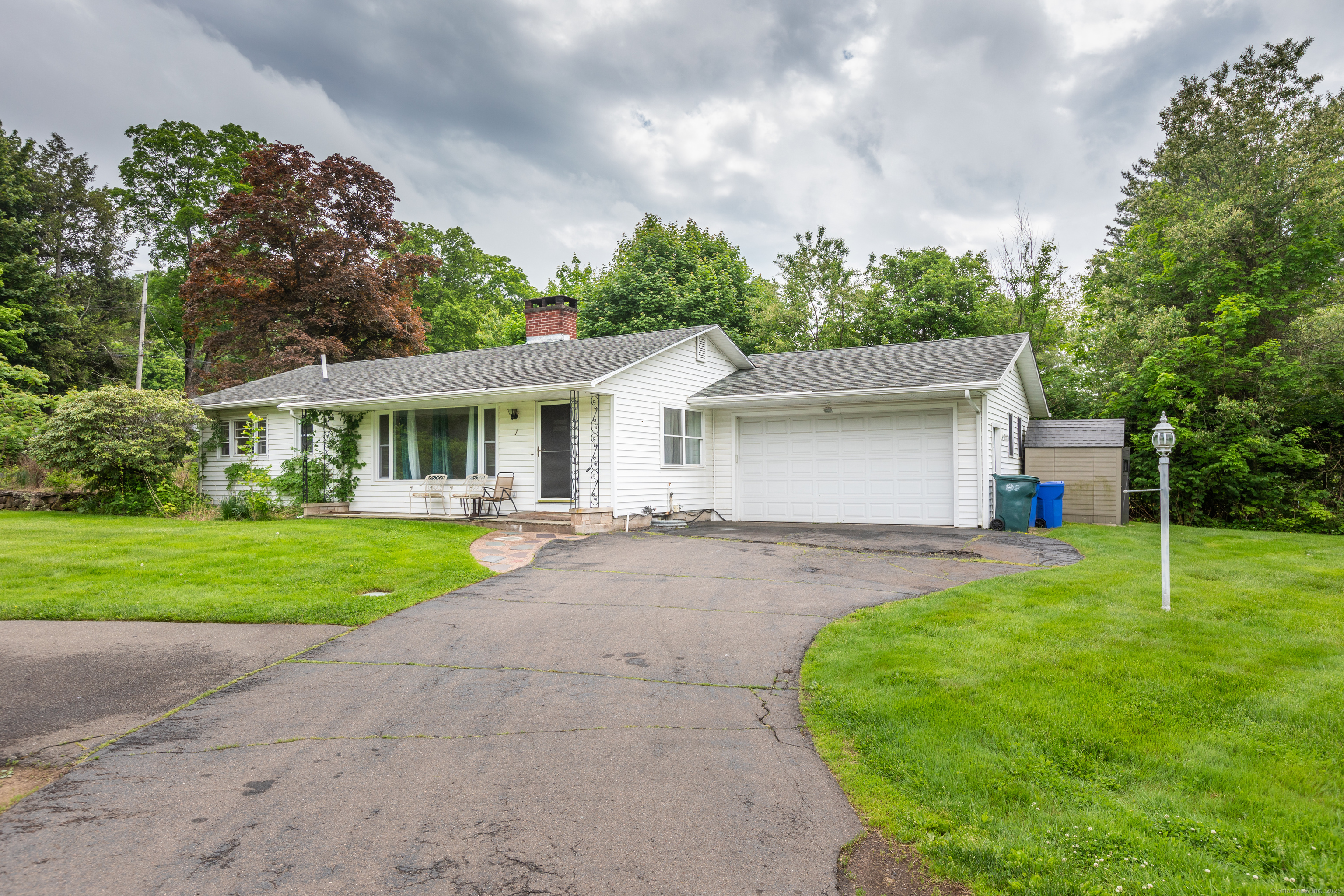 Property Photo: 1 Knoll Drive CT 06518