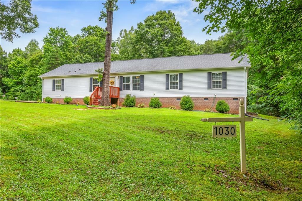 Property Photo: 1030 Endeavour Lane NC 27052