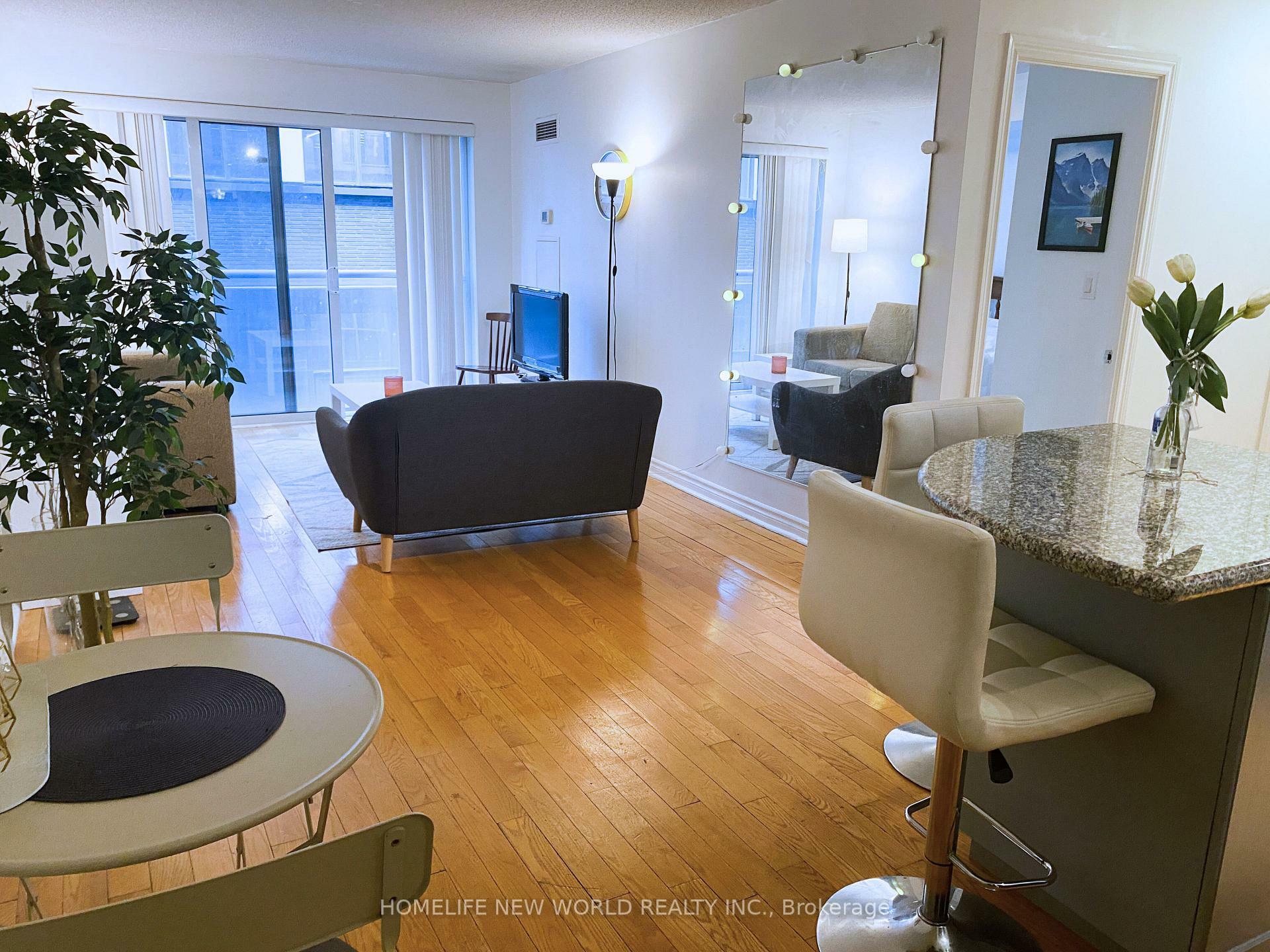 270 Wellington Street W 725  Toronto ON M5V 3P5 photo