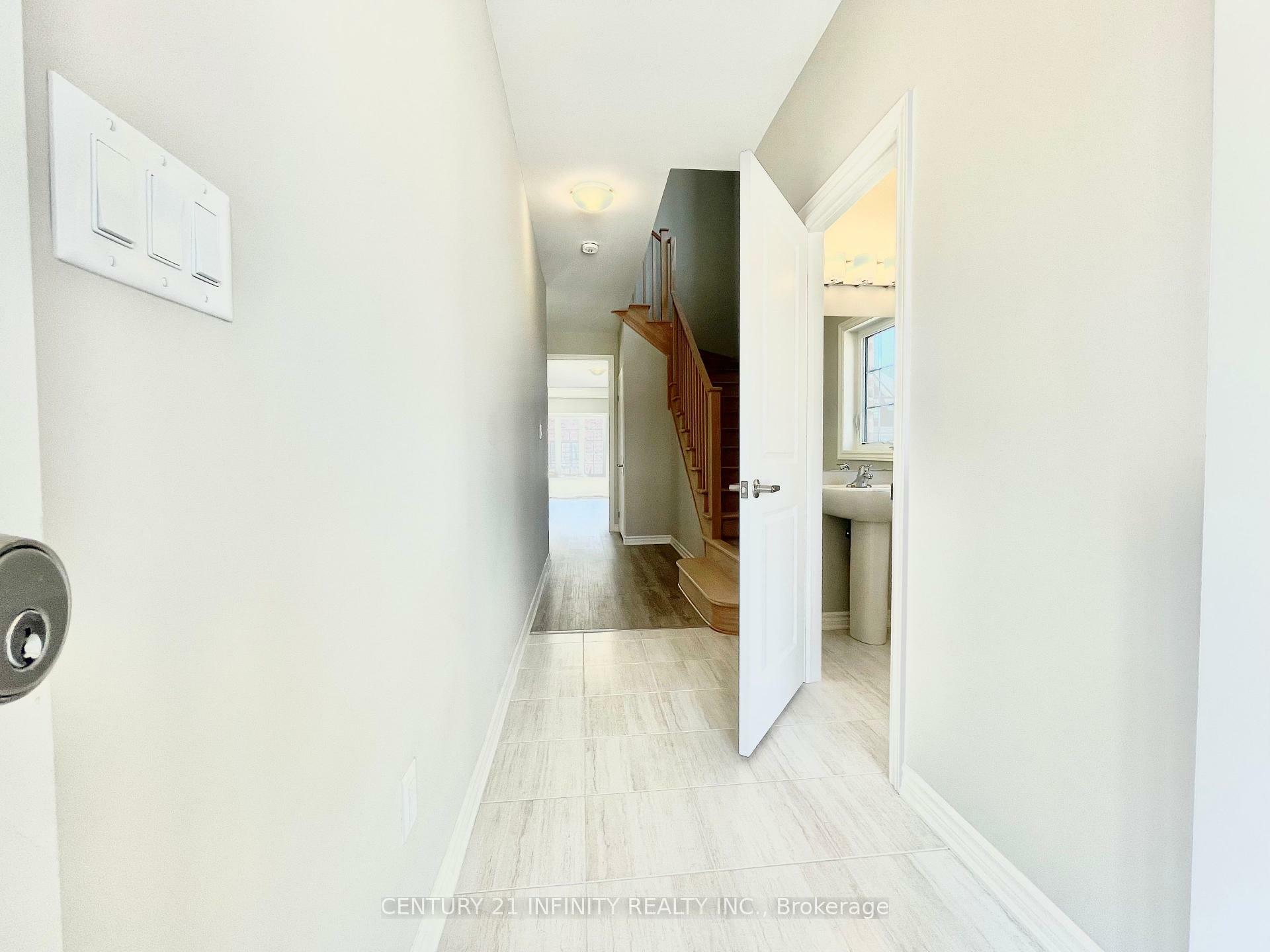 Photo de la propriété: 210 Cubitt Street ON L0M 1S0