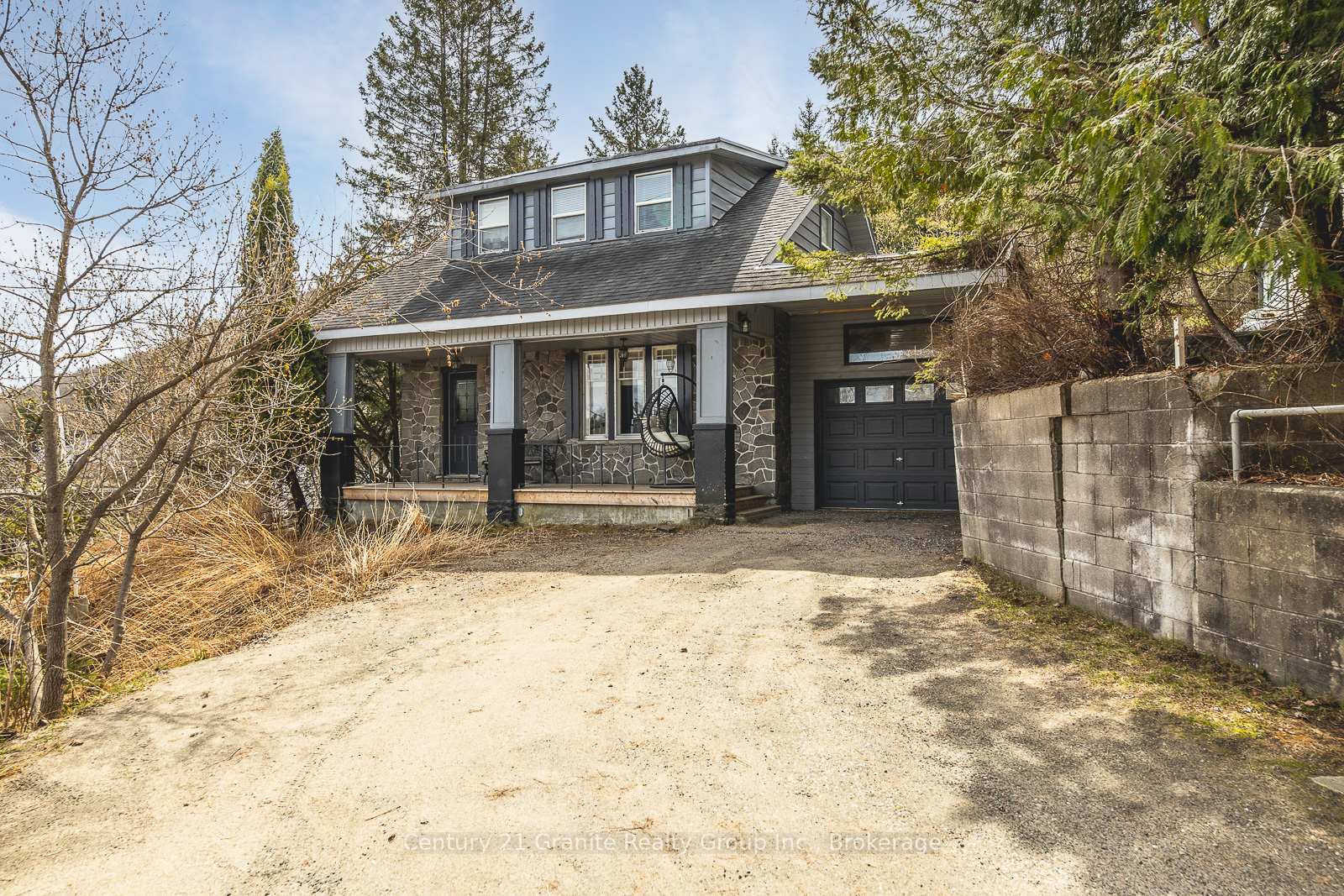 Property Photo: 690 Mountain Street ON K0M 1S0