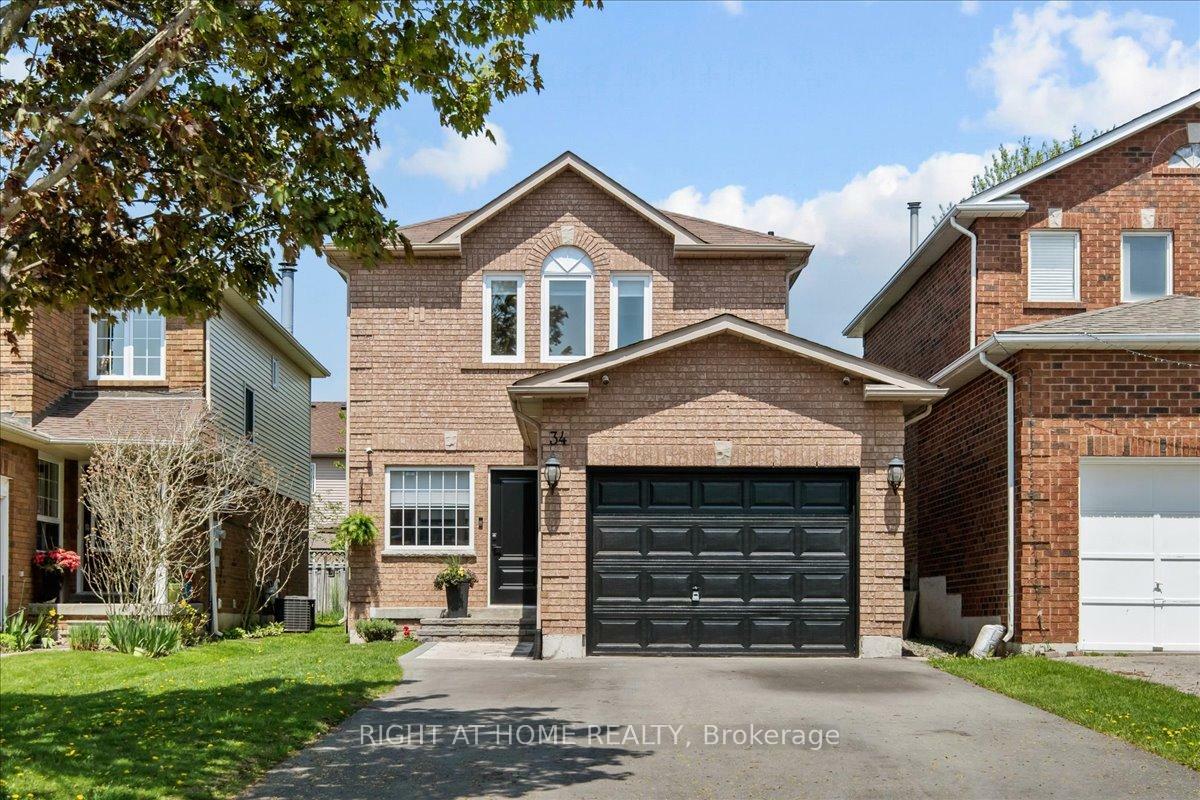Property Photo: 34 Vail Meadows Crescent ON L1C 4T2