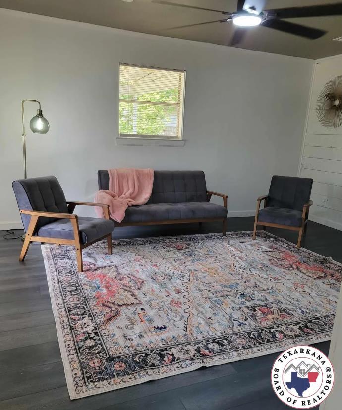 Property Photo:  103 S Merrill  TX 75570 