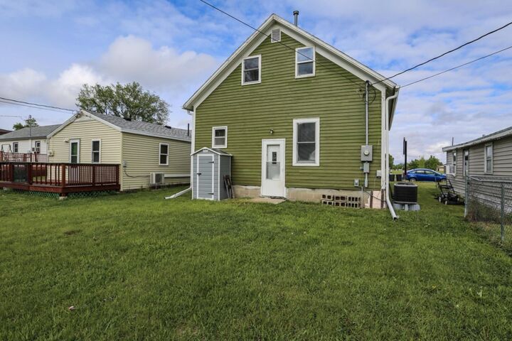 Property Photo:  918 S Lawson St  SD 57401 