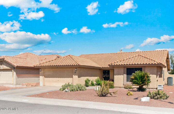 9814 W Menadota Drive  Peoria AZ 85382 photo