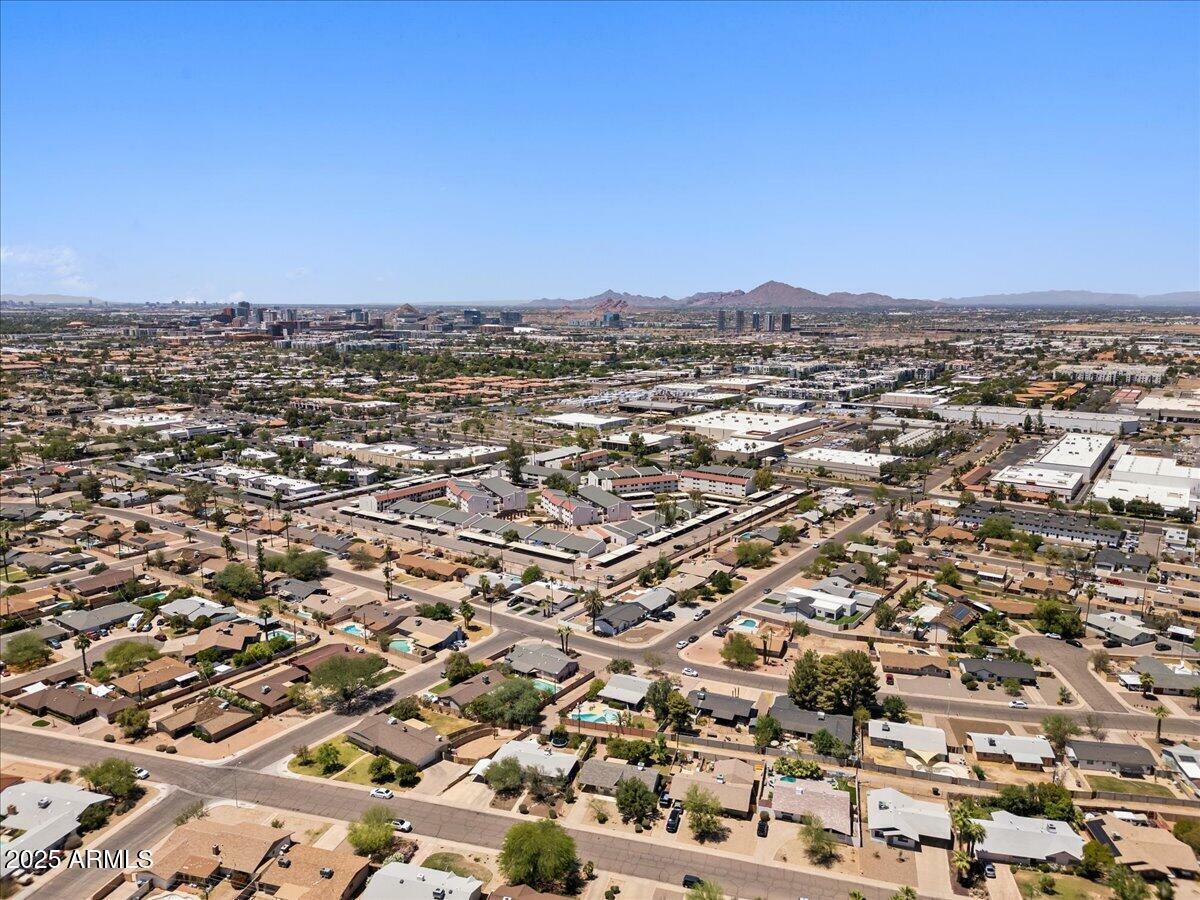 1922 E Concorda Drive  Tempe AZ 85282 photo
