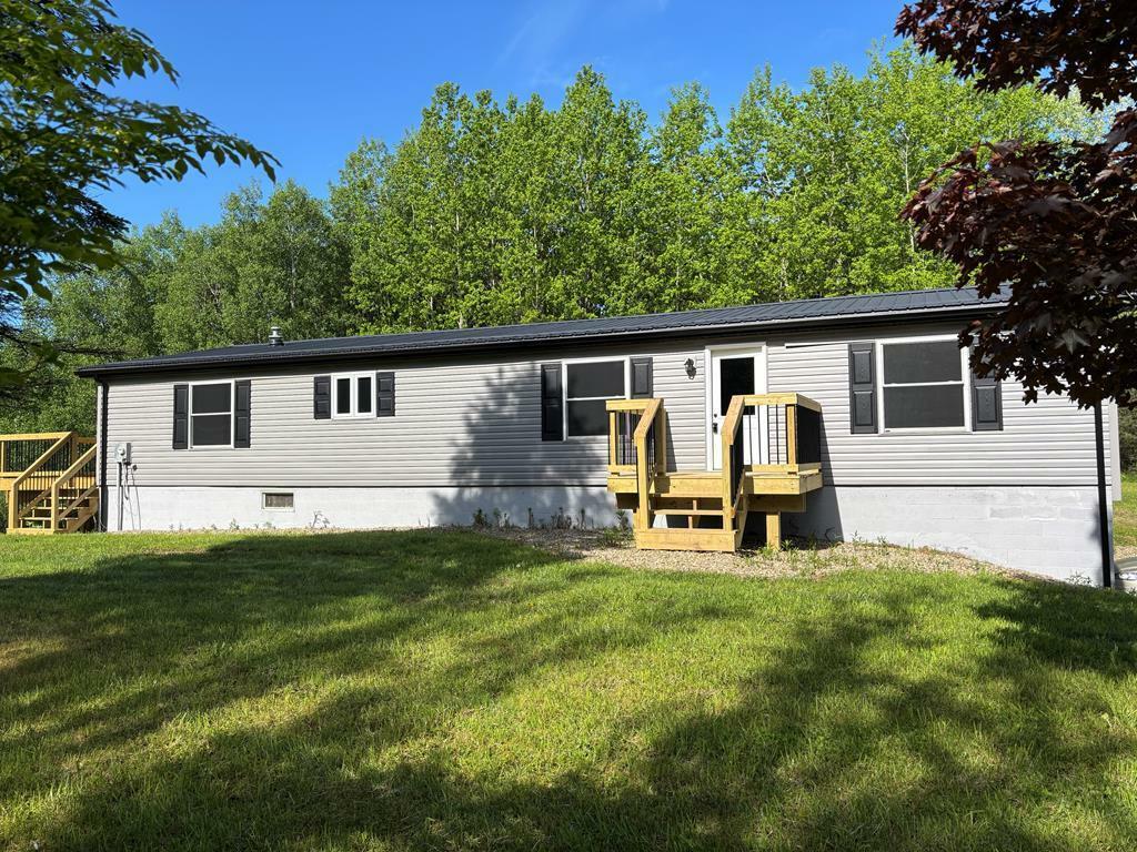 285 Swamp Road  Utica PA 10649 photo