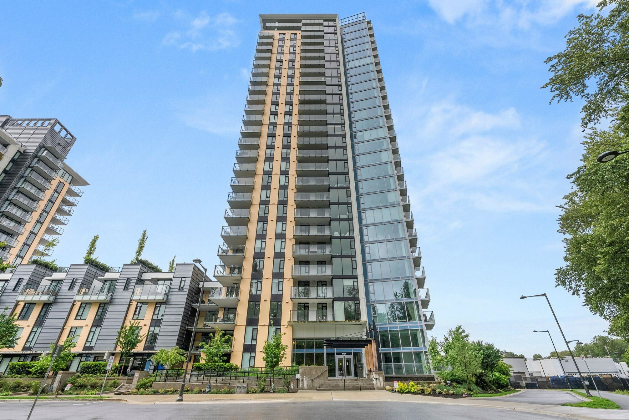 Property Photo: 1401 Hunter Street 1206 BC V7J 0E2