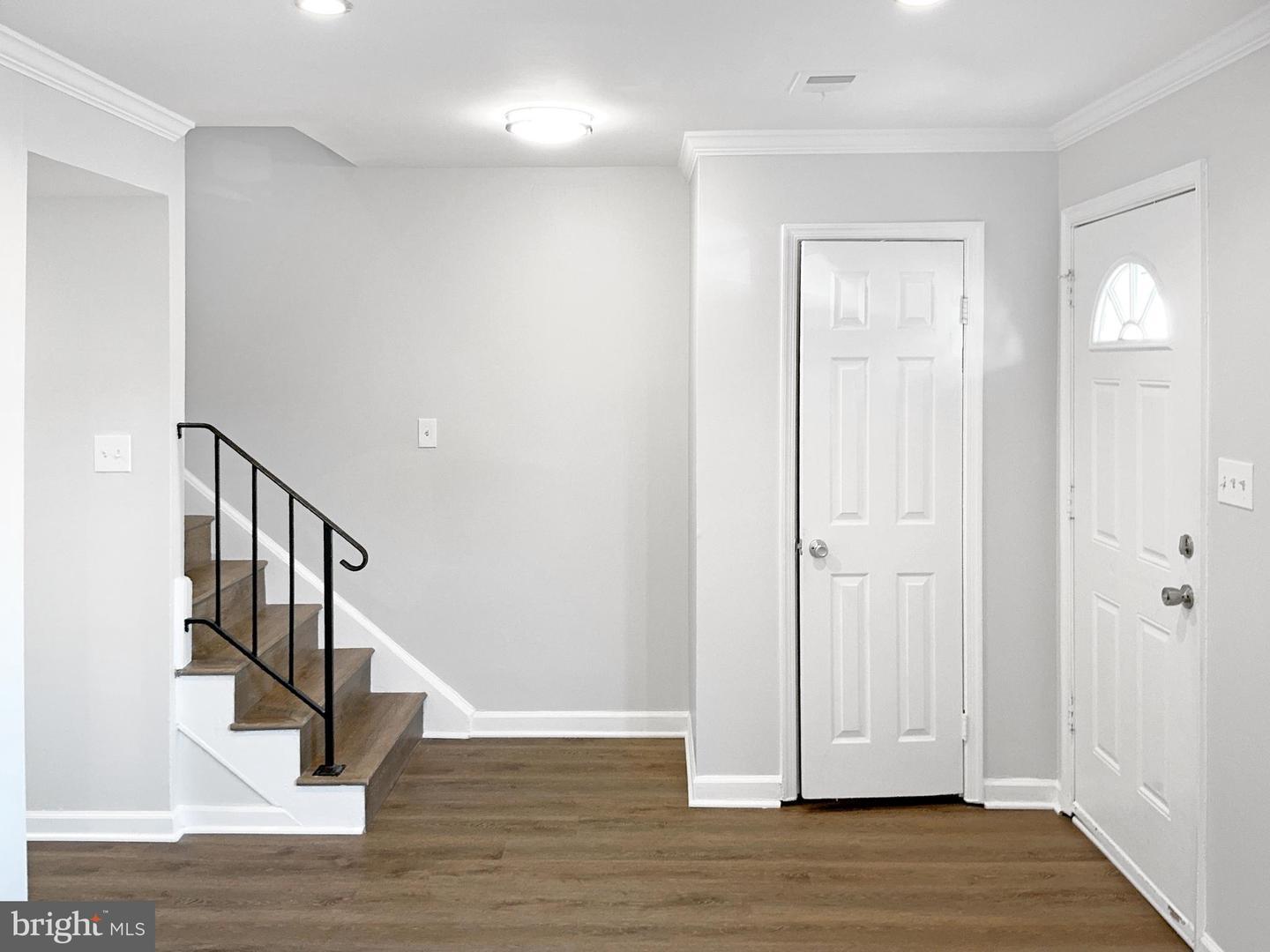 Property Photo: 2341 McClellan Court VA 22026
