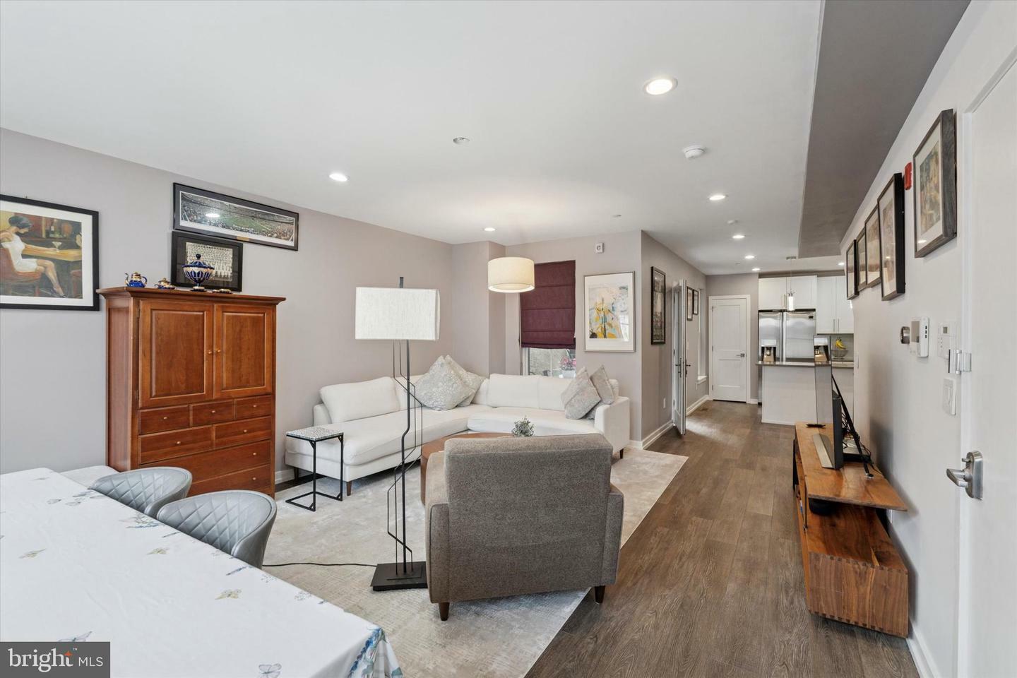 Property Photo: 528 S 5th Street 1F PA 19147