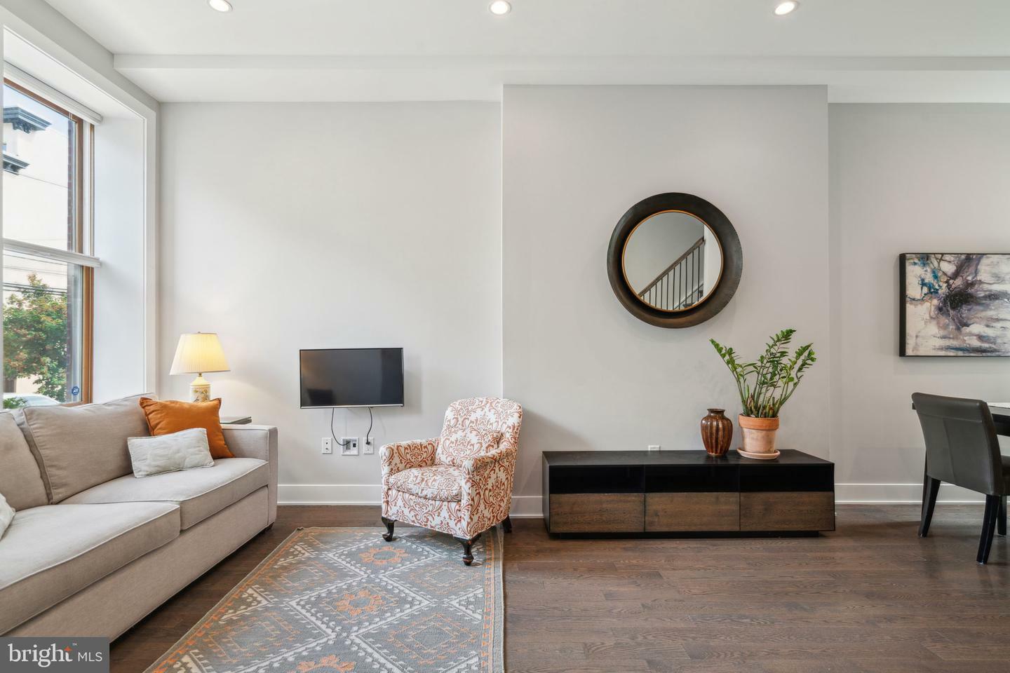 Property Photo: 624 N 21st Street PA 19130