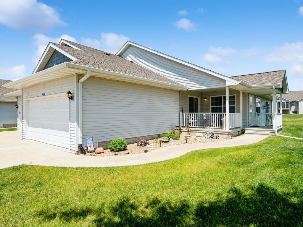4408 Hastings Drive  Marion IA 52302 photo