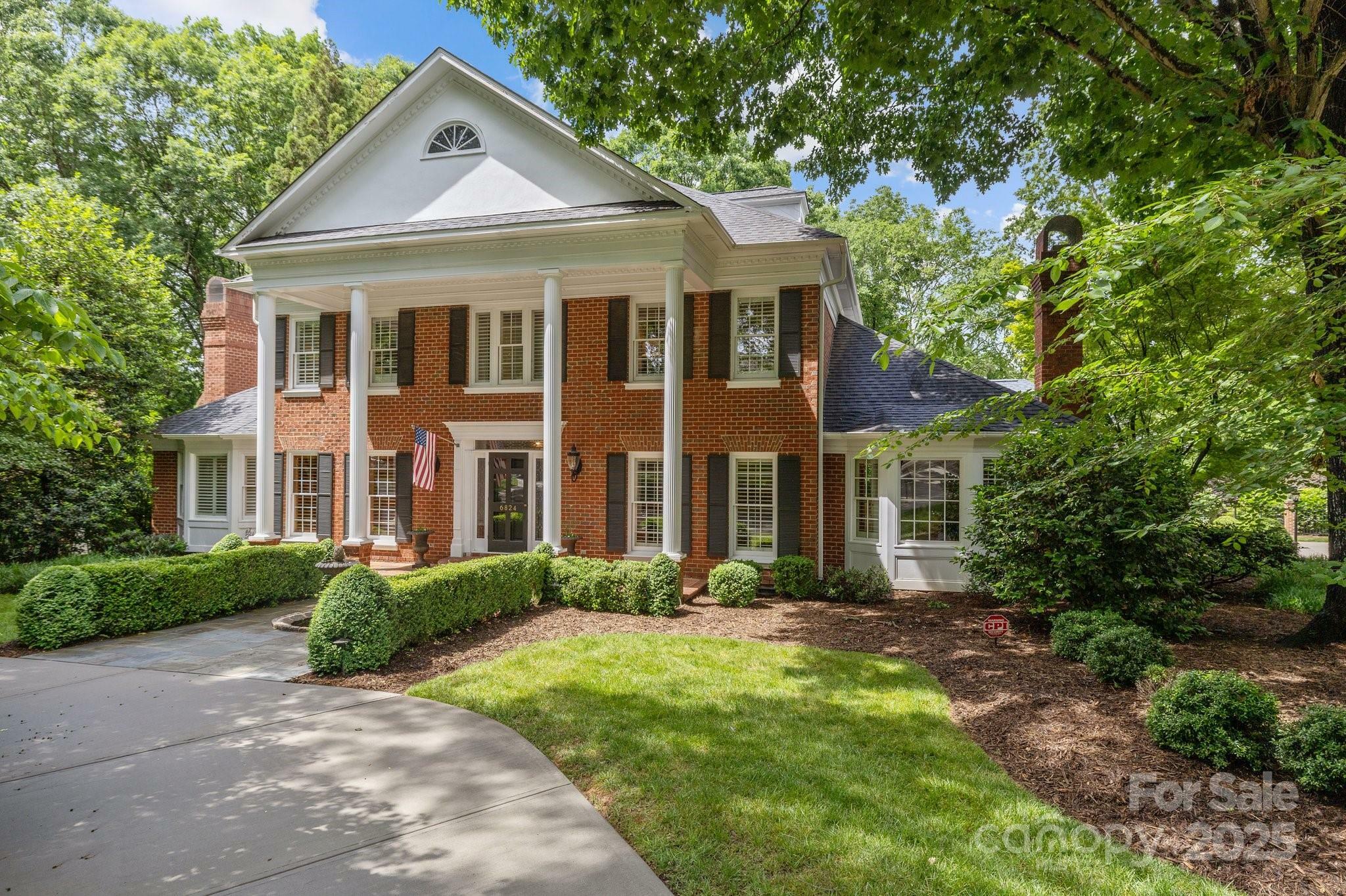Property Photo: 6824 N Baltusrol Lane NC 28210