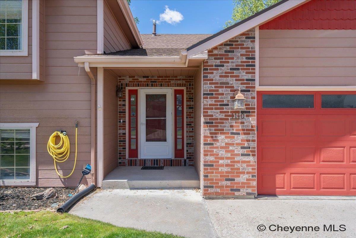 Property Photo: 1110 Colonial Dr WY 82001