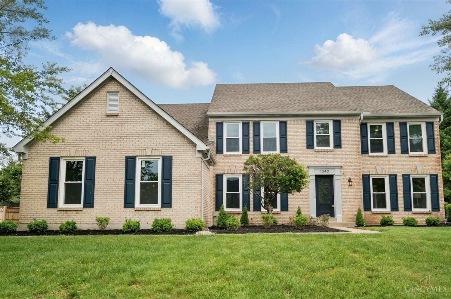 Property Photo: 1040 Cheltenham Place OH 45039