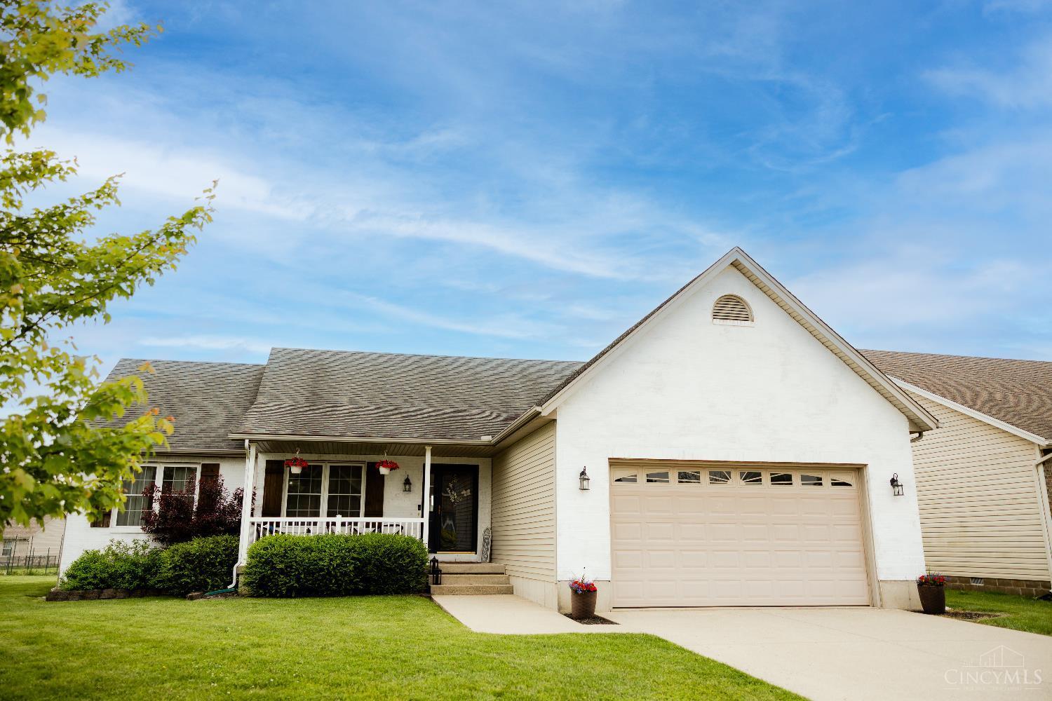 1452 Meadow Ridge Circle  Wilmington OH 45177 photo