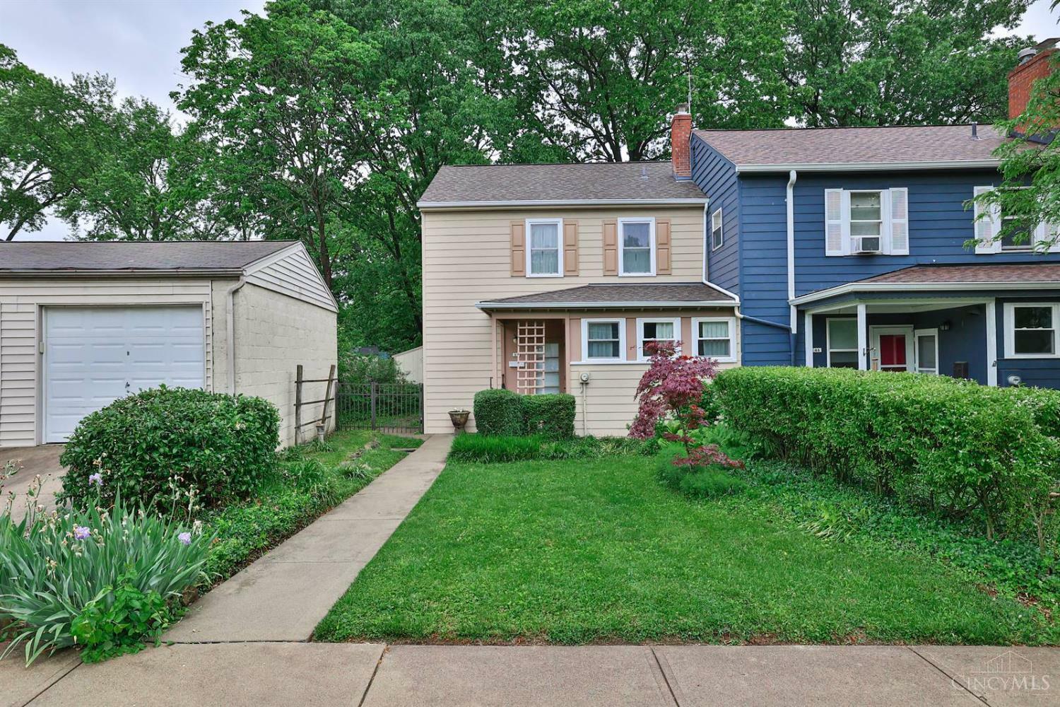 Property Photo: 44 Flanders Lane OH 45218