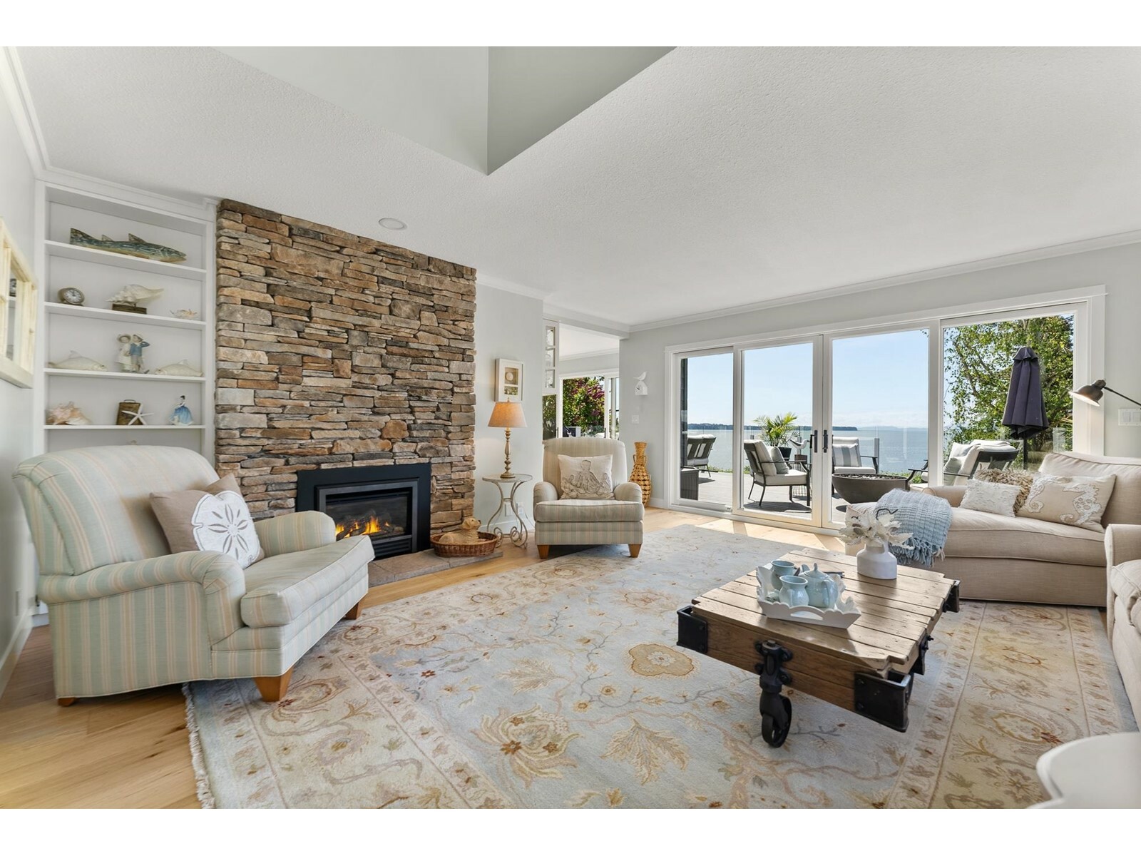 Property Photo: 1302 132B BC V4A 4C3