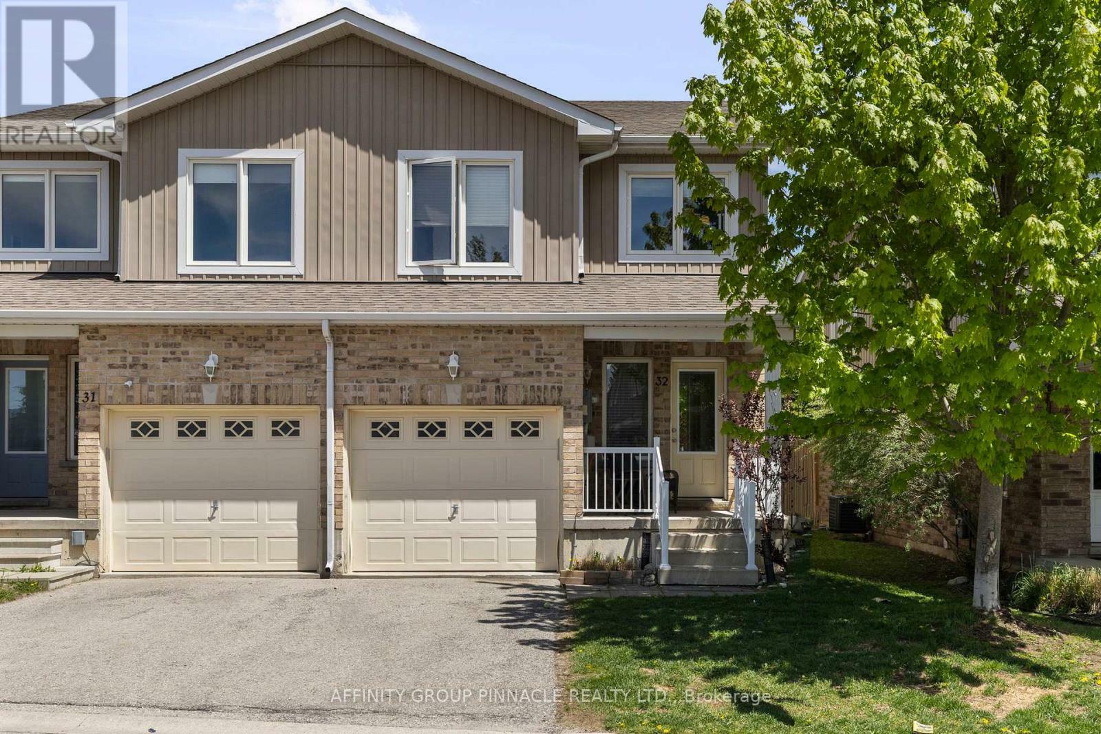 Property Photo: 75 Prince William Way 32 ON L4M 7P5