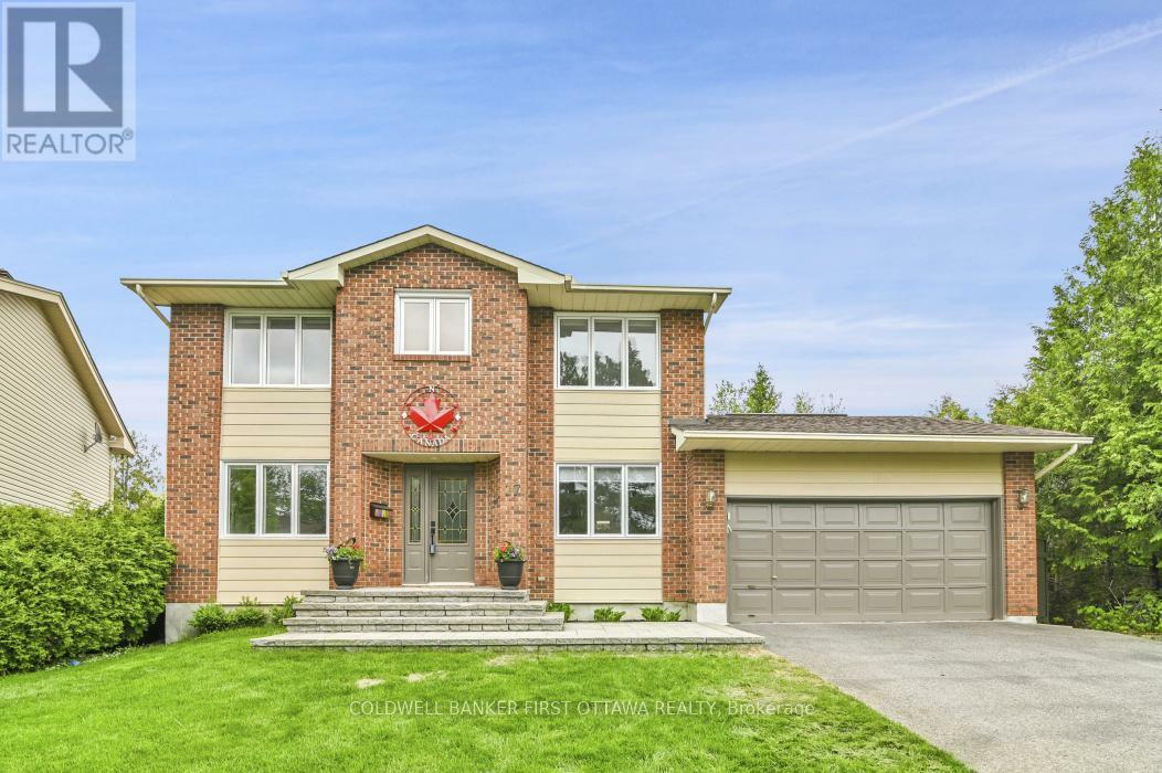 Property Photo: 17 Nanook Crescent ON K2L 2A6
