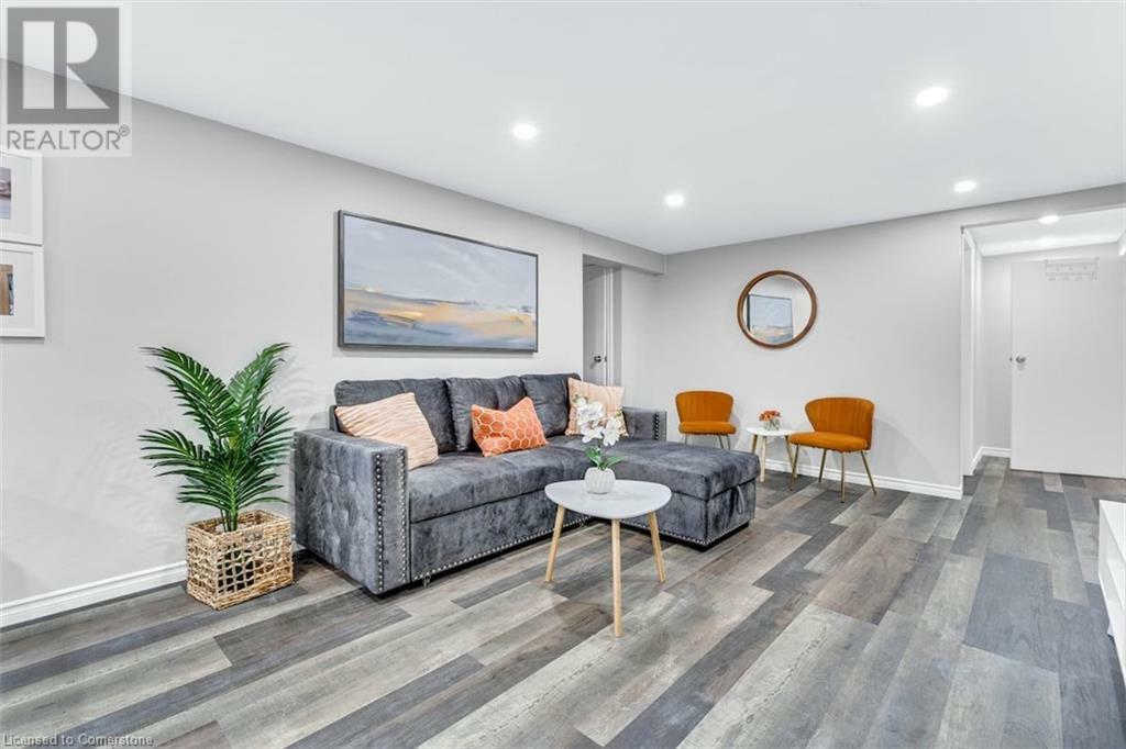 Property Photo: 568 Mohawk Road West 2 ON L9C 1X6