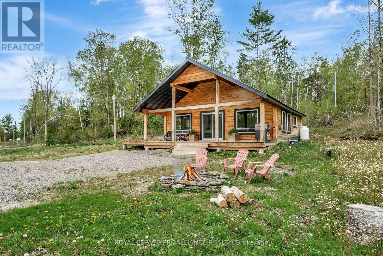 Property Photo: 34 Elm Lane ON K0L 1W0