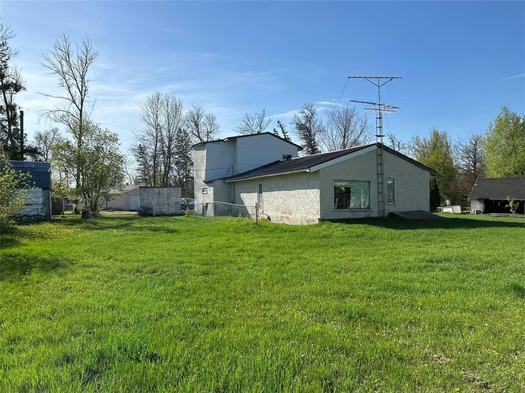 Property Photo: 49 Hummingbird Lane MB R0E 0C0