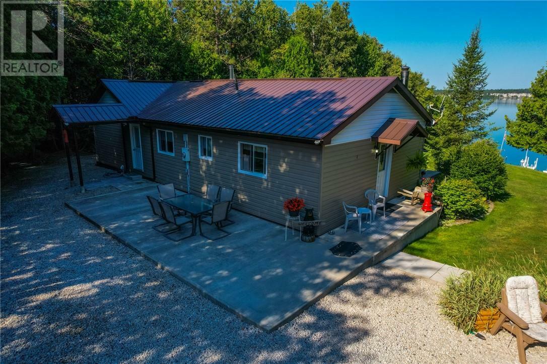 Property Photo: 75 Holmes Street ON P0P 2B0