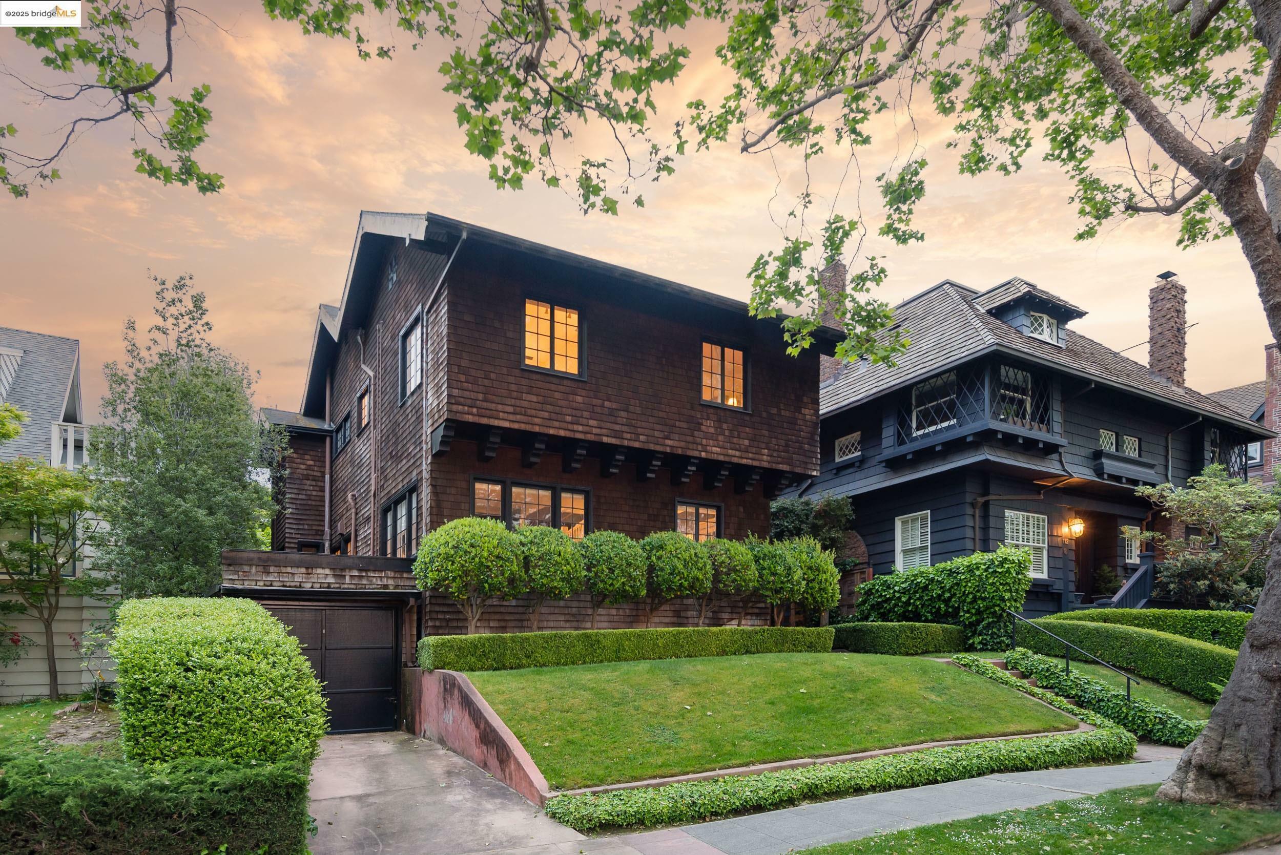 Property Photo: 108 Bonita Ave CA 94611